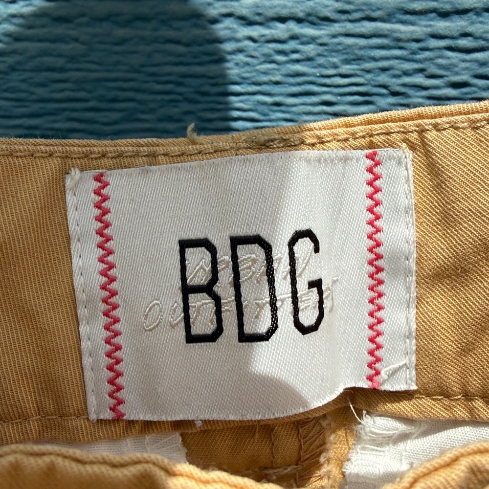 BDG Pleated Barrel pants - Picture 2 of 3